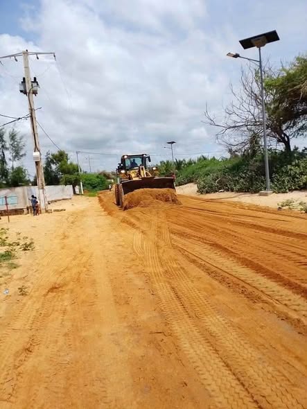 Réalisation de pistes latéritiques au Sénégal par HEXAGONE SI