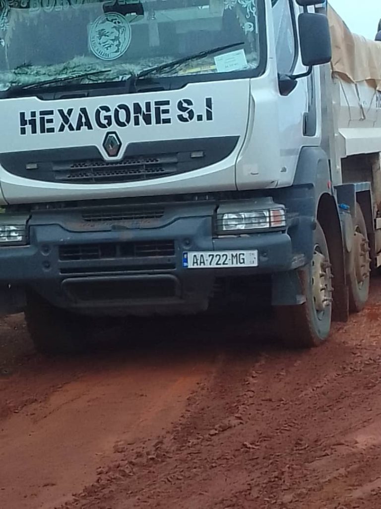Réalisation de pistes latéritiques au Sénégal par HEXAGONE SI